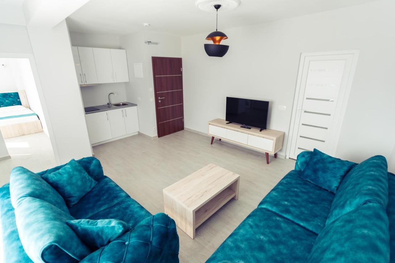 פריזאי City Hotel מראה חיצוני תמונה